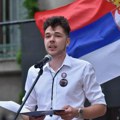 Student iz Niša priveden u Beogradu, oduzeti mu posteri sa karikaturama Vučića, Gašića i Vulina