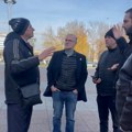 „Došla ova televizija N“: Obezbeđenje objašnjava proceduru za glasanje u Areni za ljude iz BiH (VIDEO)
