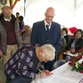 Novi Kneževac: Korisnicima doma za stare Bosiljki i Siniši želja se ostvarila - venčali se u prisustvu prijatelja