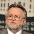 Preminuo bivši ministar finansija, privrede i odbrane Dušan Vujović