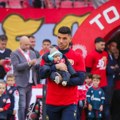 Glazer u Pizi, Dmitrović u Beogradu