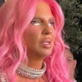"Svako ko izgubi...." Jelena Karleuša prvi put izašla u javnost i odgovorila na Duškove uvrede da plaća klince, evo šta mu je…
