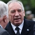 Spasili ih glasovi poslanika Marin Le Pen: Vlada premijera Francuske preživela glasanje o nepoverenju
