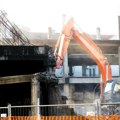 Rušenje betonskog skeleta u centru grada: Na odobravanje Lozničana kreće uklanjanje nikad završenog tržnog centra
