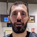 Mirotić sleteo na aerodrom, pa navijačima Valensije poslao hit poruku! Ovim rečima je nasmejao sve: "Rekli su mi da tražite…