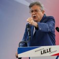 Melanšon o protestima u Francuskoj: Osudio nasilje i optužio Makrona