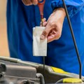 Iz novih automobila nestaje šipka za merenje ulja: Zašto proizvođači ukidaju provereni deo