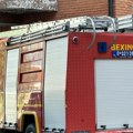 Jezivi detalji požara u Beogradu Povređen muškarac ležao u krevetu nepokretan, ćerka ga izvukla