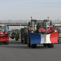 Drugi dan protesta poljoprivrednika u Francuskoj: Okupljeni blokiraju strateške saobraćajnice oko Pariza