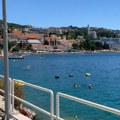 Za ovaj grad na Jadranu traži se krevet više: Samo domaćih turista još uvek nema