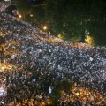 Masovni protest u Gruziji: Oko 50.000 ljudi na ulicama zbog zakona o "stranim agentima" (foto)