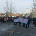 Prosvetari i radnici u zdravstvu u Zaječaru odali poštu nastradalima u padu nadstrešnice