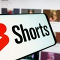 Nova opcija za YouTube Shorts omogućava lakše pretraživanje pomoću kruženja po ekranu (circle to search)
