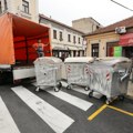 U toku zamena starih i oštećenih kontejnera (FOTO)