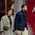 Brat Filipa Živojinovića po majci stigao na koncert: Zgodni košarkaš je isti brat, došao u društvu partnerke