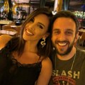 Skandal na aerodromu je iza njih, SAD sve pršti od ljubavi! U hotelskoj sobi je sačekalo pravo iznenađenje, pevačica sve…