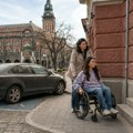 „Neprilagođeni“: Život osoba sa invaliditetom iza prepreka koje društvo i dalje ne vidi