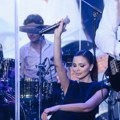 "Nekada sam mahala iz publike, a sad imam svoju producentsku kuću" Milica Pavlović pevala u rodnom Leskovcu, nije mogla da…