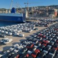 Više od 2.000 automobila iz Kine stiglo u Rijeku