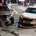 Saobraćajna nezgoda u centru Beograda: Vozila uništena, staklo svuda po putu FOTO