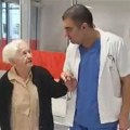 Svi su ostali šokirani postupkom lekara u urgentnom centru: Doktor Arsenijević imao poseban doček za najstariju…