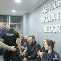 Vesić u novogodišnjoj noći sa zaposlenima na beogradskom aerodromu “Nikola Tesla” i JP “Putevi Srbije”