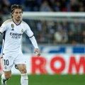 Modrić zaludeo navijače Reala posle magije na treningu: "Neka nikad ne ide u penziju"