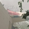 Letelica se srušila na studentski dom; Mnogo mrtvih; Među putnicima bilo i dece FOTO/VIDEO