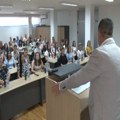 Nagrađeni najbolji đaci i sportisti Opštine Pećinci