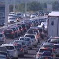 Samo na auto-putu kolona vozila je duga 700 kilometara "Crna subota" pogodila Francusku