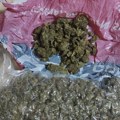 Uhapšen tinejdžer iz Sremske Mitrovice: Policija mu u kući našla više vrsta droge
