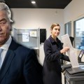 Prevremeni izbori u Holandiji: Neizvesna nova pobeda stranke Gerta Vildersa, političara kojI je već 20 godina pod zaštitom…