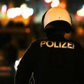 Drama u Beču: Muškarac vitlao oružjem, pretio da će da pobije nedužne ljude, brzo stigla oklopna vozila