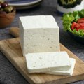 Uskoro neće biti "feta" sira u prodavnicama? Vrlo je moguć skok cene kao i nestašica, evo šta se dešava