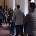 Zašto je važno da građani na birališta izađu u što većem broju u ranim jutarnjim satima?
