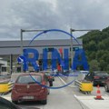 Auto-put u Crnoj Gori nije u funkciji, vozila se usmeravaju kroz kanjon Morače: Zbog velikog odrona u Skrbuši obustavljen…