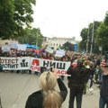 Protest u Nišu: Bolje biti pijan – nego sendvičar
