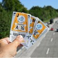 Nema više lepljenja vinjeta na staklu! Jedna zemlja ukinula njihovo korišćenje, velike promene za vozače