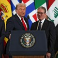 Britanski premijer predmet podsmeha zbog Trampa: Prišao je američkom predsedniku, a onda doživeo poniženje (video)