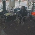 Снимак крађе у кафићу у Шапцу запрепастио грађане, гледају и крсте се: Је л могуће да је човек ово однео?!