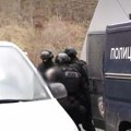 Novi oružani napad u kopnenoj zoni bezbednosti: Albanci pucali na srpsku policiju u reonu Madljike
