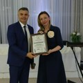 Ministarka Macura na koncertu KUD "Srpski vez" u Kumanovu