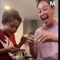 VIDEO: Trend na Tiktoku - roditelji razbijaju jaja o glavu deteta, stručnjaci kažu - ne radite to