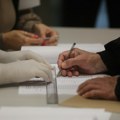 Najnoviji podaci RIK: Obrađeno 98,9 biračkih mesta