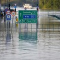 Čamcima se kreću na ulicama Mađarske! Pik poplavnog talasa u budimpešti tokom vikenda, Orban produžio vanredne mere