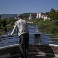 U Kosovskoj Mitrovici nastavljeno potpisivanje peticije protiv izgradnje dva nova mosta
