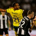 Penal za Hibernijan nakon gledanja VAR i 2:0 za Škote (VIDEO)