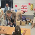 Prvacima rančevi i školski pribor od Koordinacionog tela