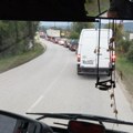 Застој на рампи код Врањске Бање: Колона возила чекала воз скоро 50 минута