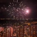 Gorelo nebo nad Novim Beogradom! Tradicija nije izneverena - spektakularan vatromet iz Bloka 45 (video)